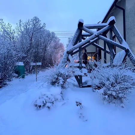 Apartment Lilla, Yksioe Omakotitalosta