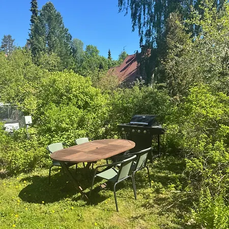 Lilla, Yksioe Omakotitalosta Apartamento